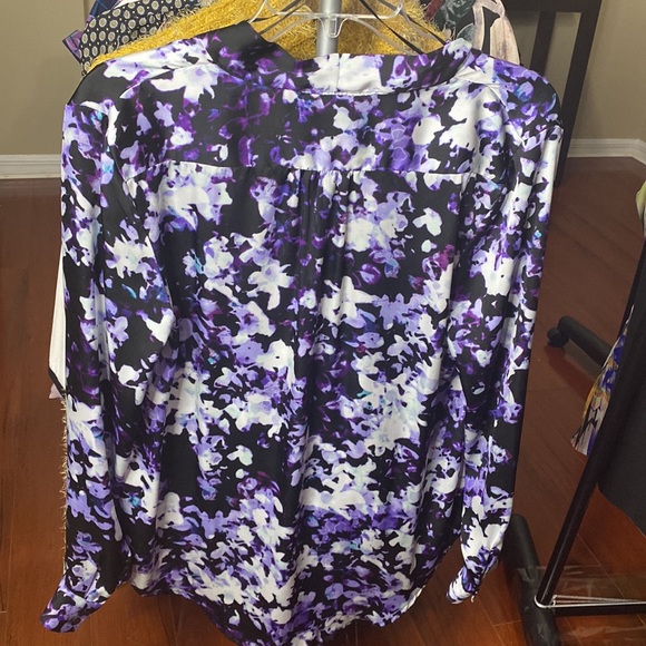 Purple Floral Sliky Blouse - Picture 2 of 3